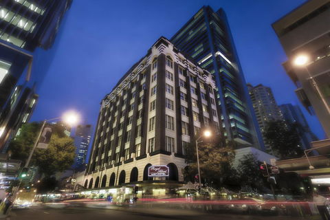 Royal Albert Hotel - New Castle Holiday 0