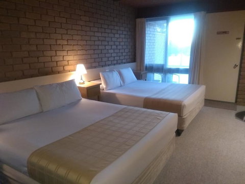 Rutherglen Motor Inn - New Castle Holiday 1