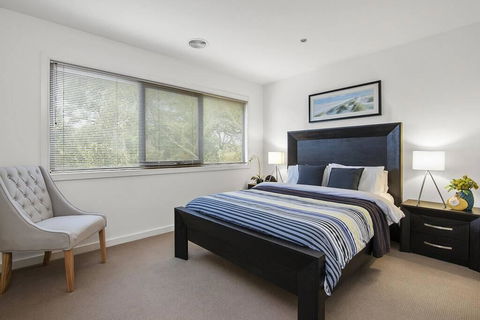 Rye-gowrie Front Beach House - New Castle Holiday 3