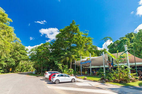 Safari Lodge - New Castle Holiday 1