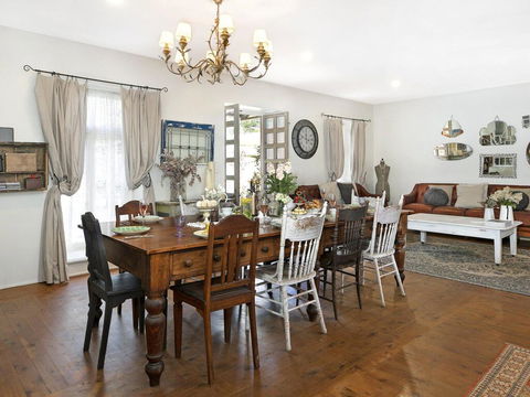 Saint Eloi - La Maison - New Castle Holiday 0