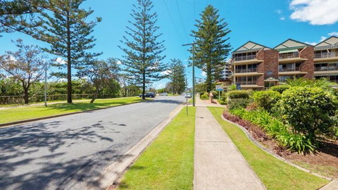 San Chelsea Beachside Apartments - New Castle Holiday 1