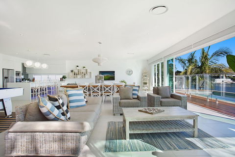 Sanctuary On Water - New Castle Holiday 2