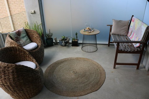 Sandon Point Coastal Abode - New Castle Holiday 3