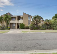 Sandpiper Lakes Entrance - New Castle Holiday