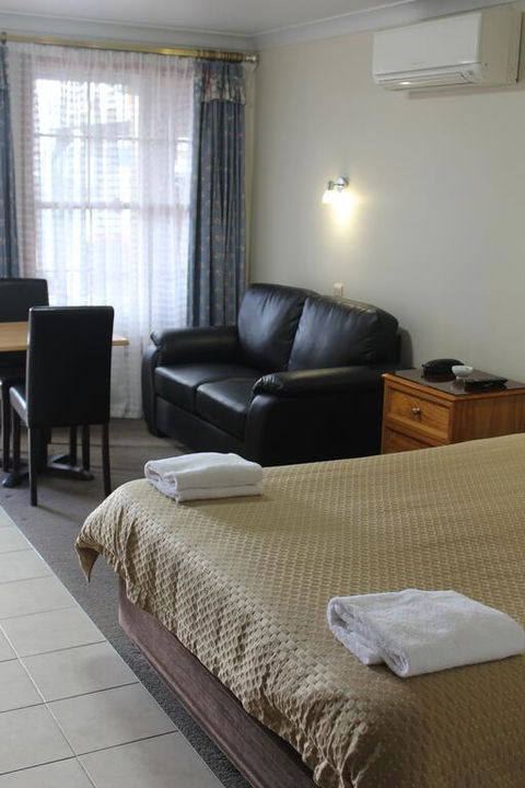 Sandstock Motor Inn Armidale - New Castle Holiday 3