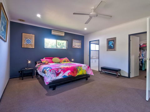 Sandy Feet Retreat Hervey Bay - New Castle Holiday 2