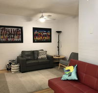 Santa Monica Apartment - New Castle Holiday