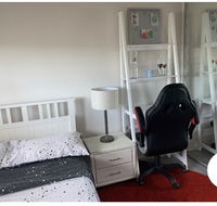 Sassy and modern apartment - New Castle Holiday