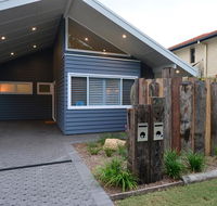 Sawtell Beach Shack 1 - New Castle Holiday