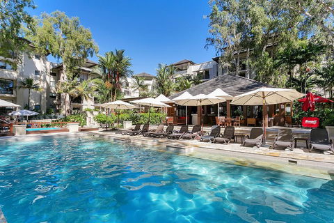 Sea Temple Palm Cove 2 Bedroom Luxury Apartment - New Castle Holiday 2