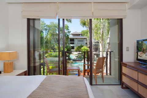 Sea Temple Palm Cove Luxury Studio 212 - New Castle Holiday 1