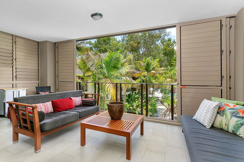 Sea Temple Private Apartments - New Castle Holiday 1