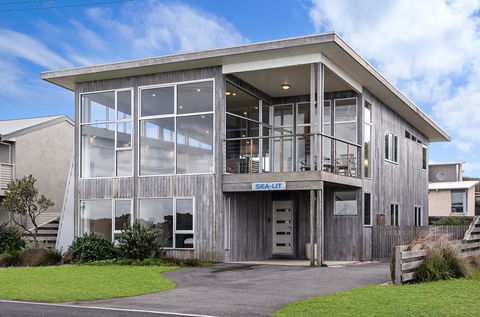 Sea-Lit - South Beach - New Castle Holiday 0