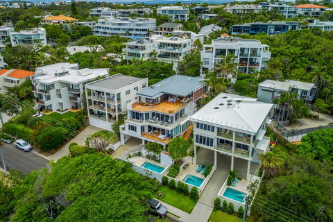 Seascape - New Castle Holiday 1