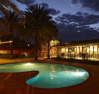 Seasons Hotel Newman - New Castle Holiday