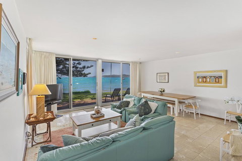 Seaview Cresent, 4 - New Castle Holiday 1