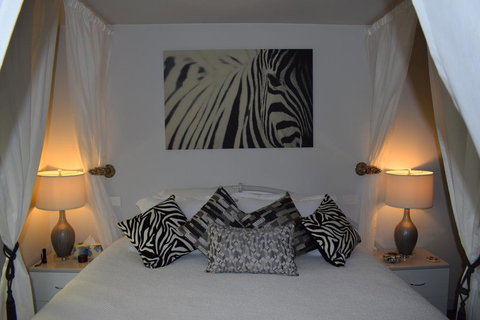 Secrets At Cedar Grove - New Castle Holiday 0