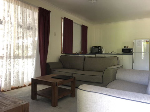 Self-contained Studio - New Castle Holiday 3