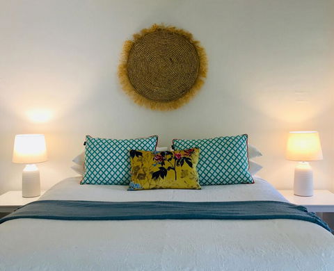 Sensom Luxury Bed And Breakfast - New Castle Holiday 1