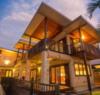 Serendipity - Cable Beach Escape - New Castle Holiday