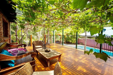 SERENITY - New Castle Holiday 0