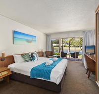 Serenity Bay Studio Apartment - New Castle Holiday