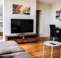 Serenity by the Botanical Garden Free Parking - New Castle Holiday