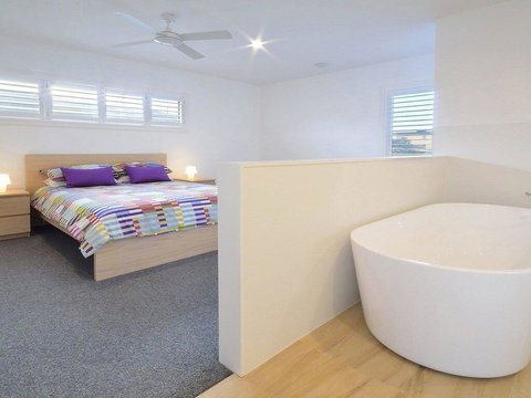 Seven Mile Heaven - Your Coastal Kingdom - New Castle Holiday 3