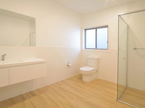 Seven Mile Heaven - Your Coastal Kingdom - New Castle Holiday 2