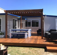 Shellharbour Beach Cottage - walk onto Patrolled beach with flags in summer - New Castle Holiday