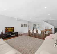 Shelly Beach Family Hideaway - Pool Beach Golf - New Castle Holiday