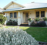 Shepp Central Apartment - New Castle Holiday