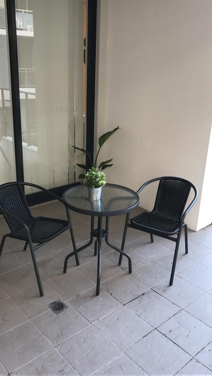 Shine Apartment - New Castle Holiday 1