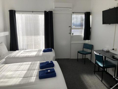 Ship Inn Motel - New Castle Holiday 3