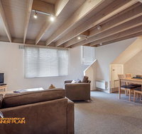 Shiraz - New Castle Holiday