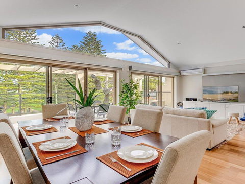 Shore To Please - Comfort, Cafes And Beaches - New Castle Holiday 0