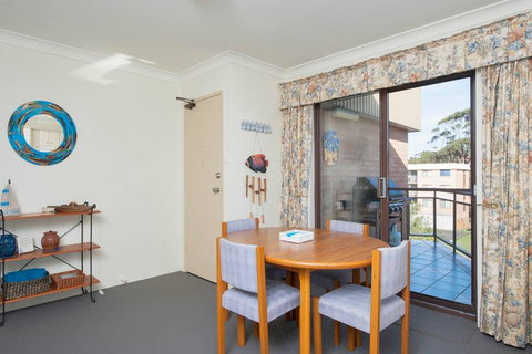 Shoreline - New Castle Holiday 3