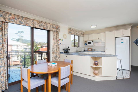 Shoreline - New Castle Holiday 2