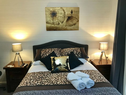 Short Stays Gippsland (Newborough) - New Castle Holiday 0