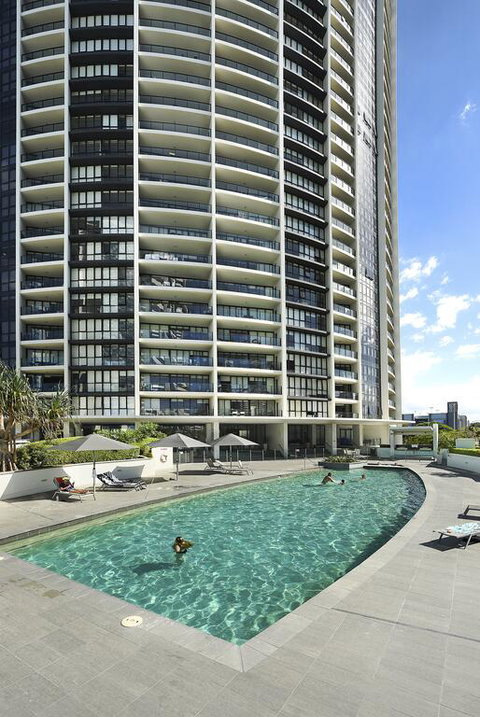 Sierra Grand Broadbeach - New Castle Holiday 3