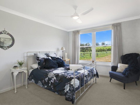 Silky Oak Villa - Spacious & Beautifully Decorated - New Castle Holiday 3