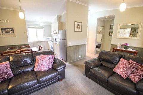 Silver Birches Holiday Unit 6 - New Castle Holiday 1