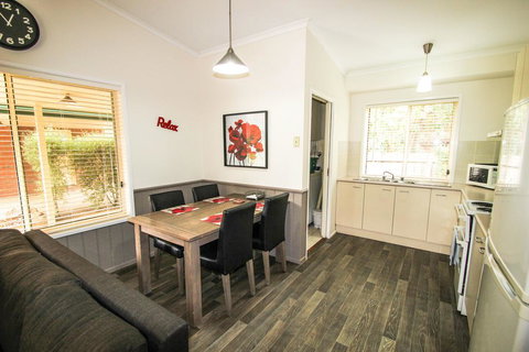 Silver Birches Holiday Unit 9 - New Castle Holiday 3