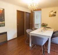 Six Seasons - Halls Gap - New Castle Holiday