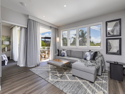 Sleek, Modern And Comfortable On Hastings Street - New Castle Holiday 0