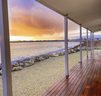 Smart Beach House  Pelican Point - New Castle Holiday