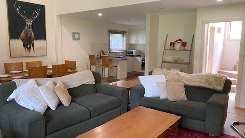 Snowbound Chalet 7 - New Castle Holiday 1