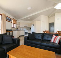 Snowdome 4/3 Poly Cow Lane - New Castle Holiday