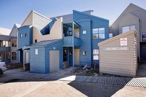 Snowgums 15 - New Castle Holiday 1